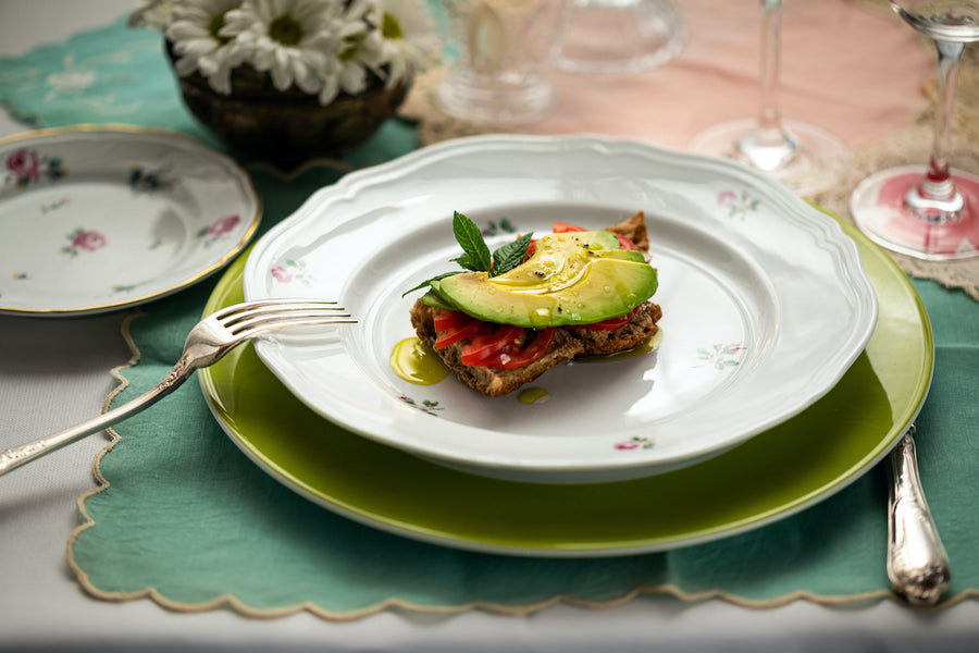Toasted Bread with Avocado, Cherry Tomatoes, and Mint